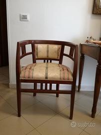 N. 2 poltrocine da anticamera