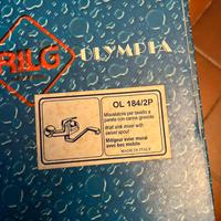 Miscelatore per lavello a parete