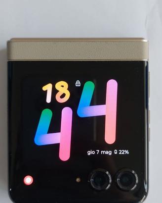 Motorola Razr 50 256GB + Garanzia