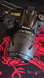 Reflex Nikon D7000 obiettivo 18 105