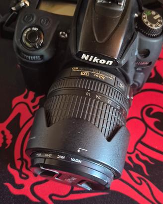 Reflex Nikon D7000 obiettivo 18 105