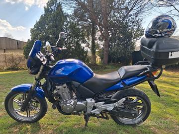 Honda CBF 500