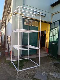 Scaffale robusto in metallo