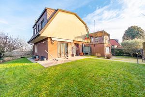 VILLA SINGOLA A ARESE