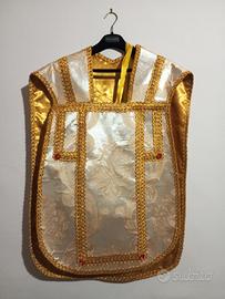 pianeta Sacerdote vestito prete 
