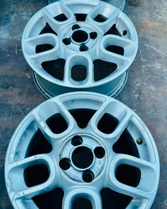 Cerchi in lega 15”