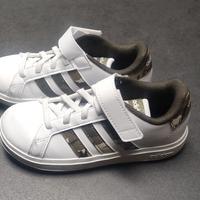 scarpe Adidas n. 30
