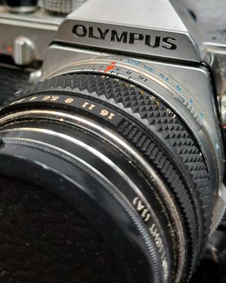 OLYMPUS OM-1