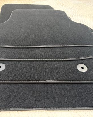 Kit tappetini auto originali per Volkswagen T-ROC