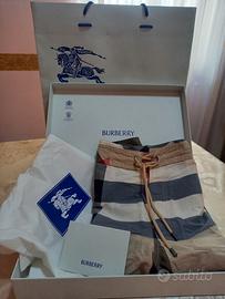 Pantaloncini beige Burberry