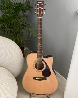 Yamaha FX370C