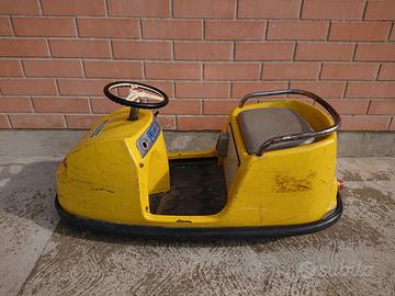 Automobilina autoscontro bimbo