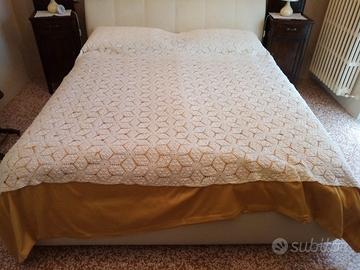 Copriletto all'uncinetto anni '70