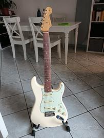 FENDER Vintera 60s Stratocaster