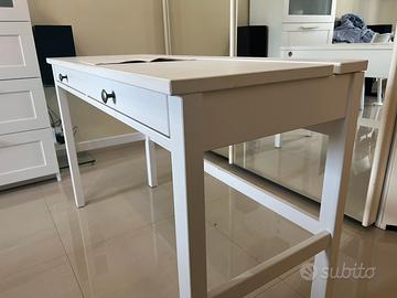 Scrivania bianca Ikea Hemnes