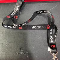 Tudor laccetto bagde