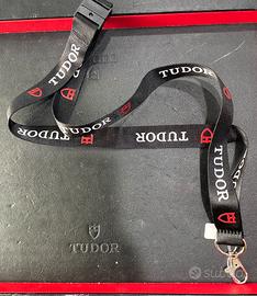 Tudor laccetto bagde