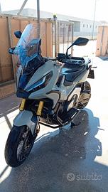 Honda X-adv 750