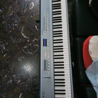 Piano elettrico/synth kurzweil sp3 x