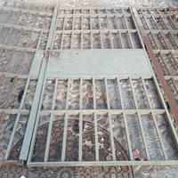 cancello in ferro pieno 