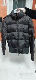giubbotto piumino con cappuccio staccabile