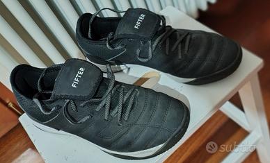 Scarpe calcetto uomo.