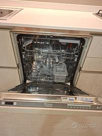Lavastoviglie Hotspot Ariston Incasso  13 coperti