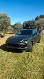 Porsche cayenne coupe’