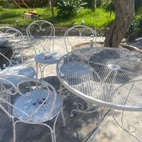 Tavolo e 4 sedie in ferro battuto