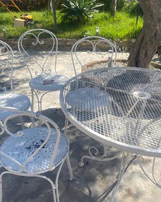 Tavolo e 4 sedie in ferro battuto