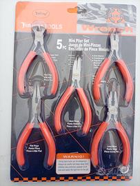 attrezzi per lavoretti bigiotteria 