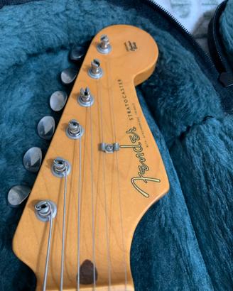 Fender Stratocaster