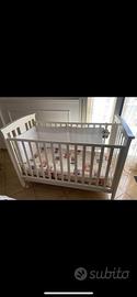 Culla completa di materasso come nuovo