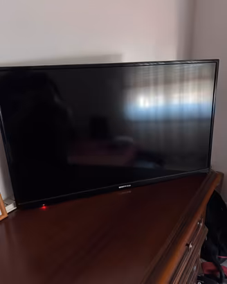 Televisore 32” con digitale terrestre