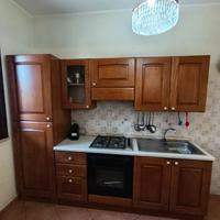 Cucina completa con elettrodomestici