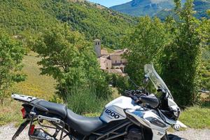 Triumph Tiger 1200 XCA 2018 con tris valigie