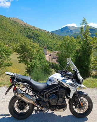 Triumph Tiger 1200 XCA 2018 con tris valigie