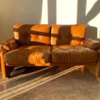 Divano in pelle due posti anni 60 color cammello