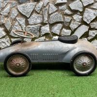 Macchina d’epoca cavalcabile