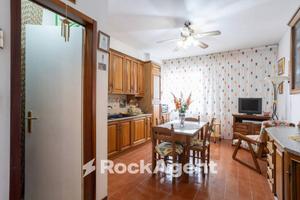 APPARTAMENTO AMPIO VIA MASTACCHI