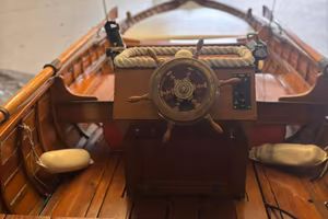 Storica lancetta di 6,80m in larice