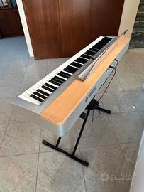 Pianola Yamaha P-140 come nuova