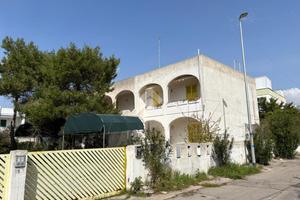 BIFAMILIARE A GALLIPOLI