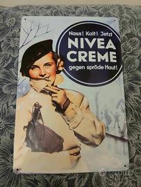 Nivea Creme Vintage Retro in latta, insegna
