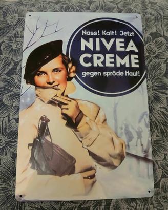 Nivea Creme Vintage Retro in latta, insegna