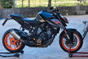 ktm superduke 1290 r