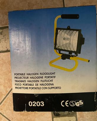 Faretto alogeno portaile con supporto da cantiere