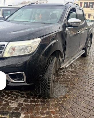 Nissan Navara Np300