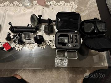 GoPro HERO+ con accessori