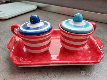 Set tazzine caffè con coperchio e piattino